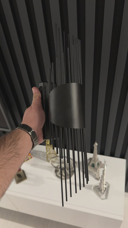 Siyah Pilli ve Elektrikli Modern Aplik Merdiven